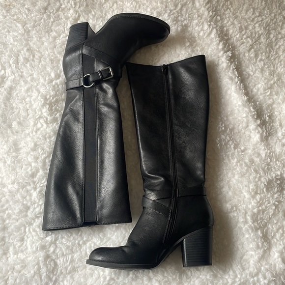 Naturalizer Black Leather Boots - Picture 3 of 6